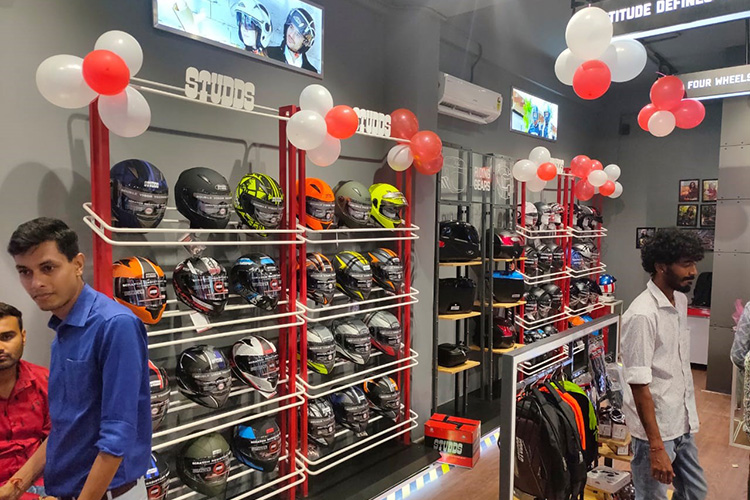 Jc road best sale helmet shops